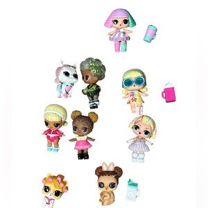 Lot of LOL dolls